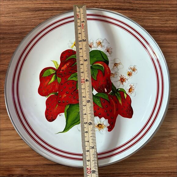 Golden Rabbit Colander Set Strawberry Enamelware 1.5qt w 8" Drip Plate 2 Piece - Picture 8 of 8